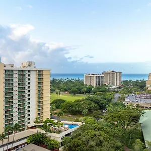 Luana Waikiki & **** Honolulu