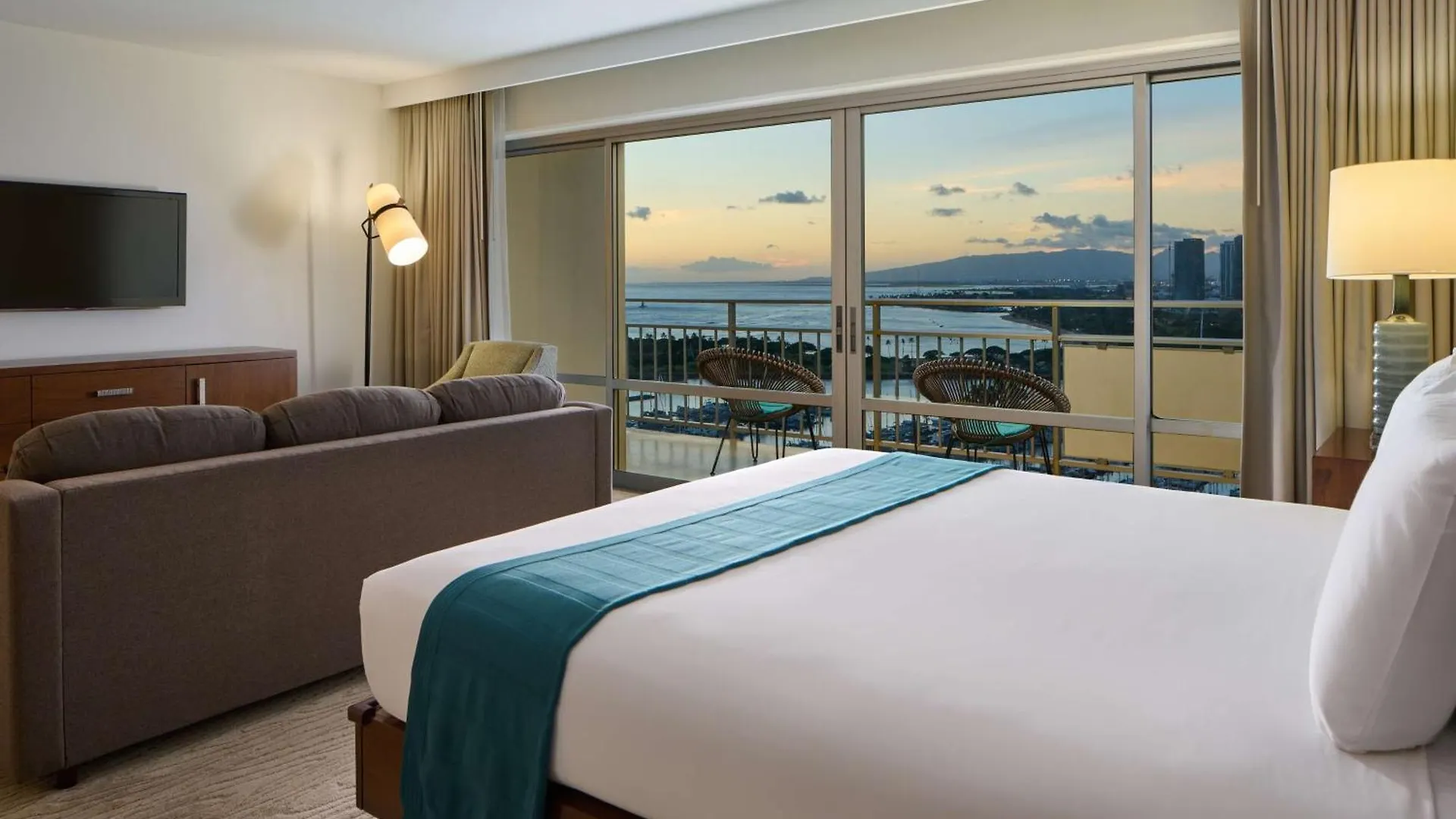 Ilikai Hotel & Luxury Suites Honolulu
