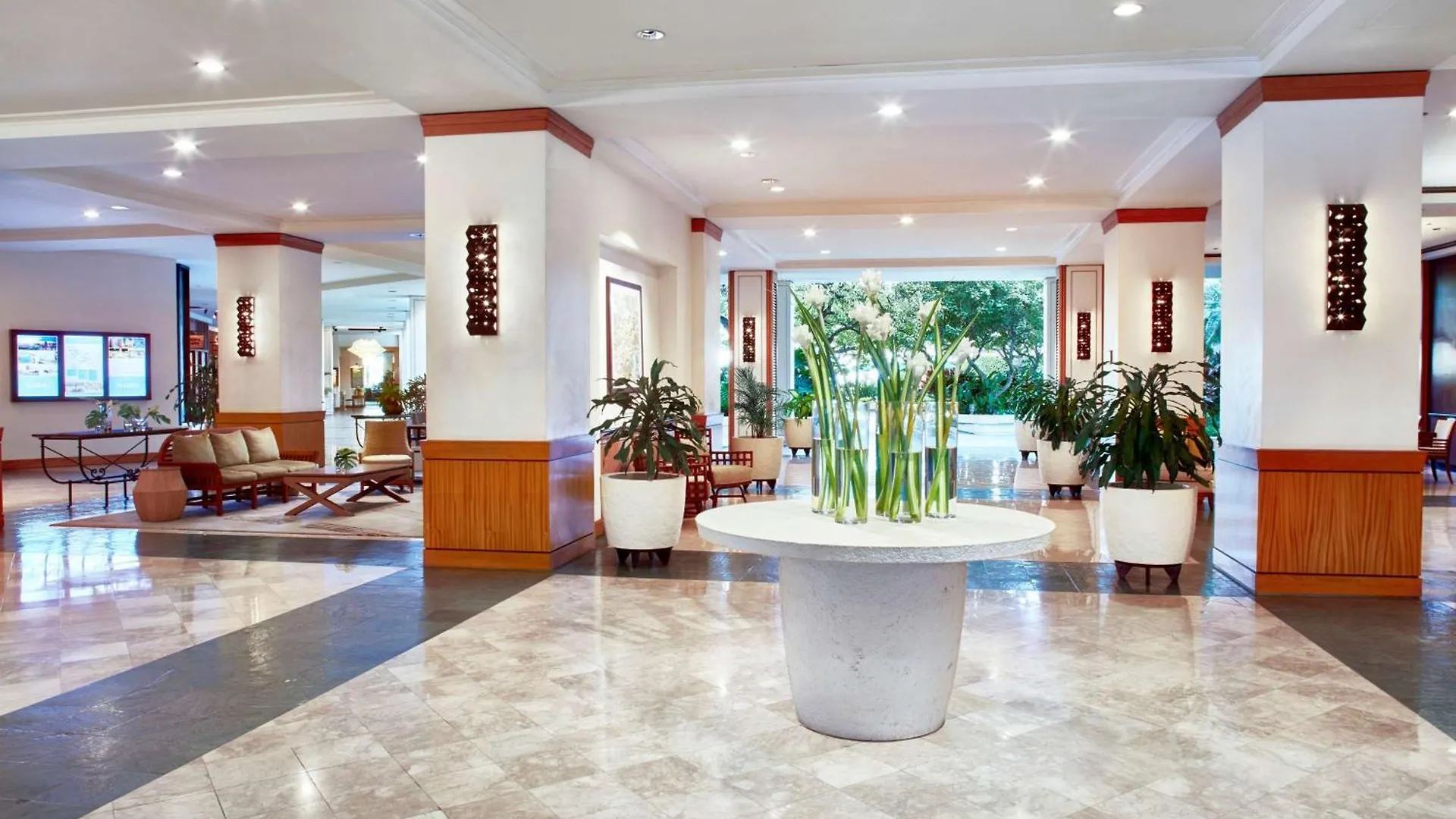 Ilikai Hotel & Luxury Suites Honolulu 3*,